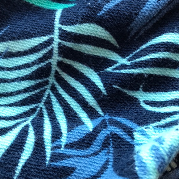 Out grown - Picture 3 of 7